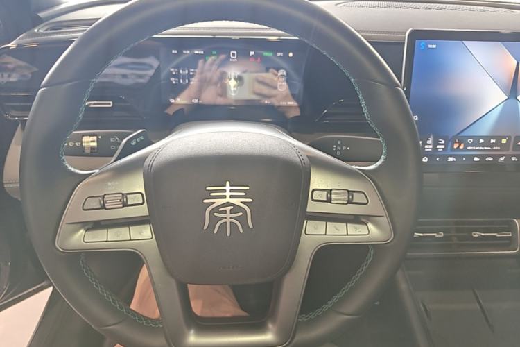Used BYD Qin L 2025 EV 545KM Beyond Version Steering Wheel