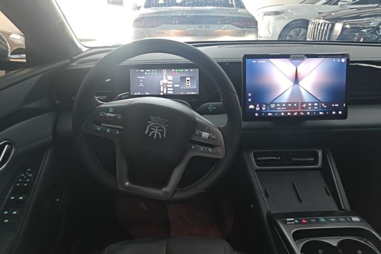 Used BYD Qin L 2025 EV 545KM Beyond Version Steering Wheel