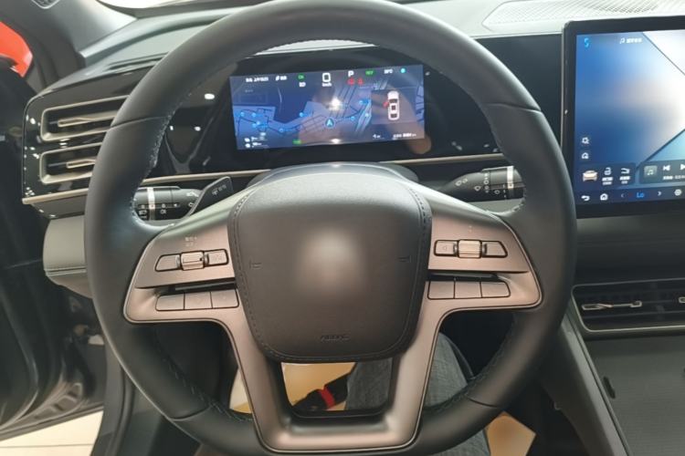 Used BYD Qin L 2025 DM-i Smart Drive 80KM Leading Model Steering Wheel