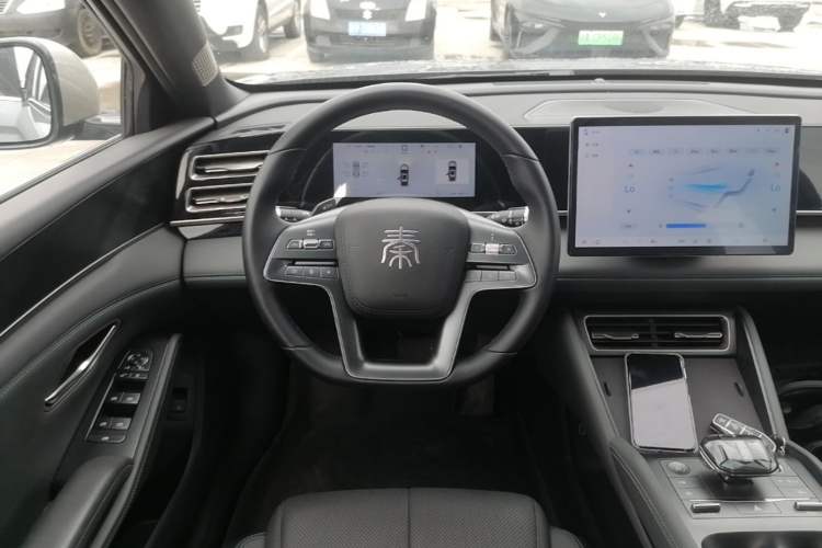 Used BYD Qin L 2025 DM-i Smart Drive 120KM Leading Model Steering Wheel