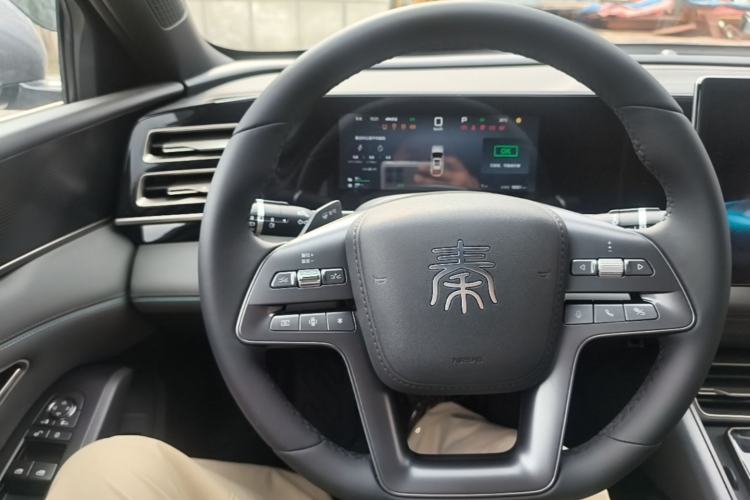 Used BYD Qin L 2025 DM-i Smart Drive 80KM Leading Model Steering Wheel