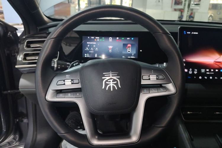 Used BYD Qin L 2025 DM-i Smart Drive 80KM Leading Model Steering Wheel