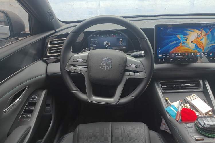 Used BYD Qin L 2025 DM-i Smart Drive 80KM Leading Model Steering Wheel