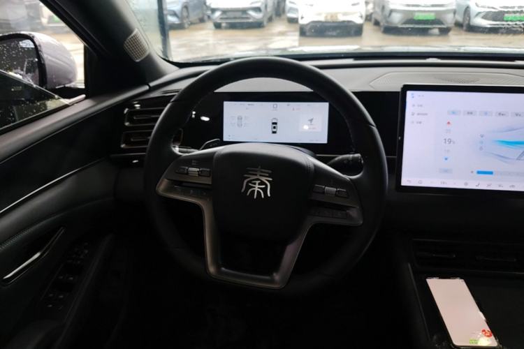 Used BYD Qin L 2025 DM-i Smart Drive 120KM Superior Model Steering Wheel