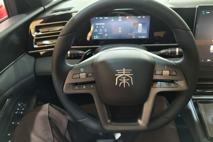 Used BYD Qin L 2025 DM-i Smart Drive 80KM Leading Model Steering Wheel