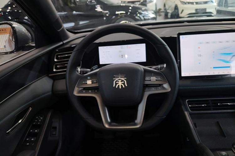 Used BYD Qin L 2025 DM-i Smart Drive 80KM Leading Model Steering Wheel