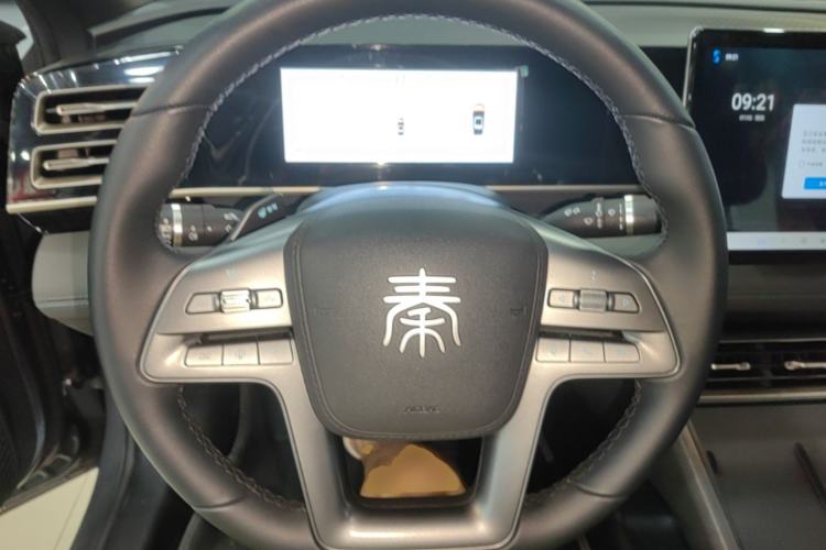 Used BYD Qin L 2025 DM-i Smart Drive 80KM Leading Model Steering Wheel