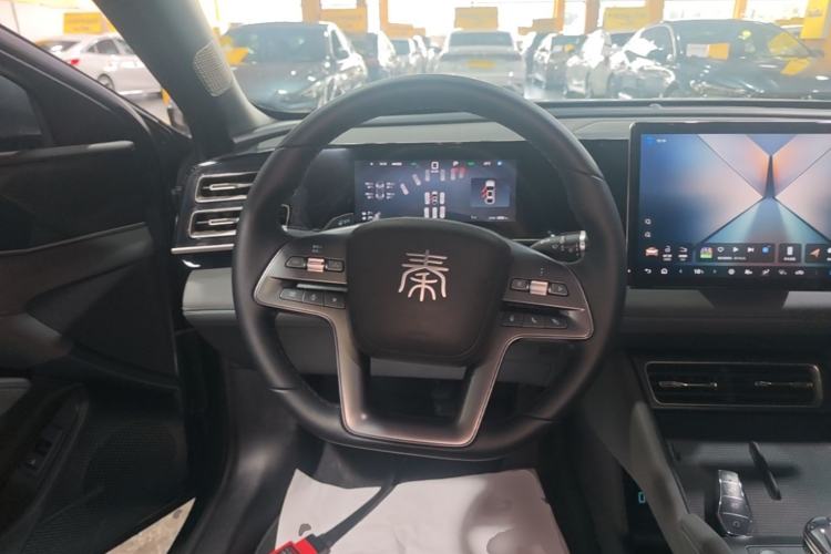 Used BYD Qin L 2025 DM-i Smart Drive 120KM Leading Model Steering Wheel