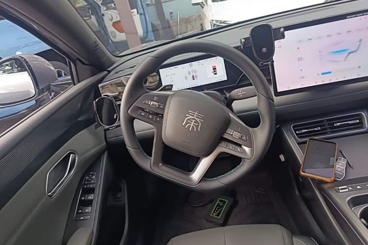 Used BYD Qin L 2025 EV 470KM Leading Edition Steering Wheel