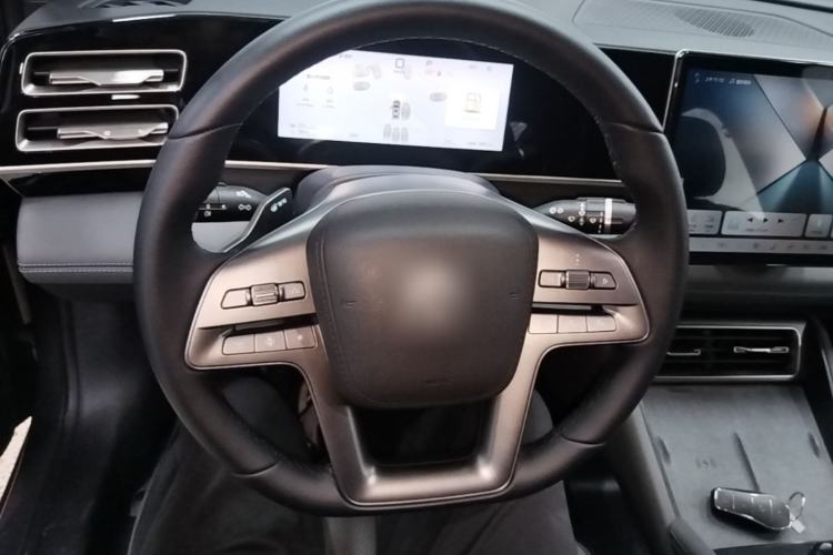 Used BYD Qin L 2025 DM-i Smart Drive 120KM Superior Model Steering Wheel