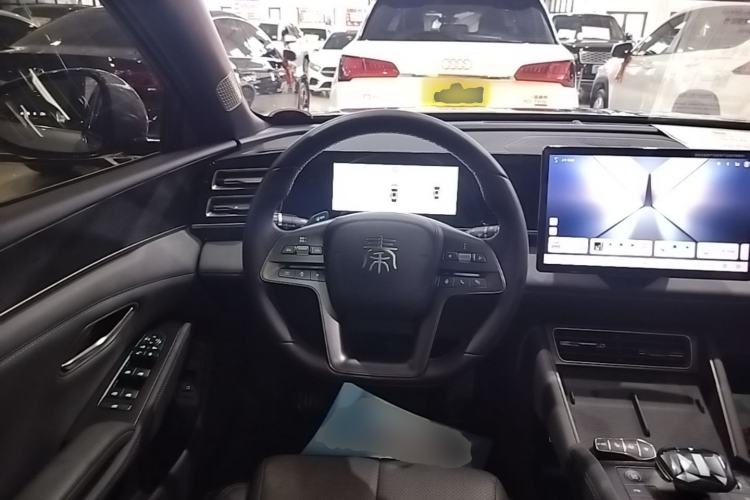 Used BYD Qin L 2025 DM-i Smart Drive 120KM Leading Model Steering Wheel