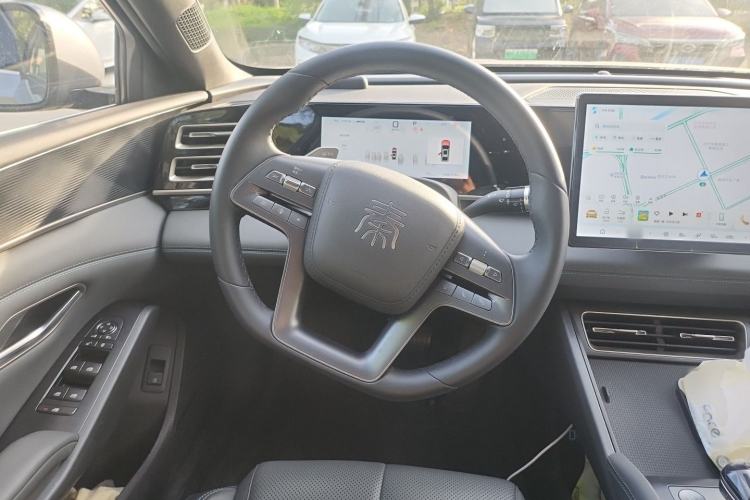 Used BYD Qin L 2025 DM-i Smart Drive 80KM Leading Model Steering Wheel