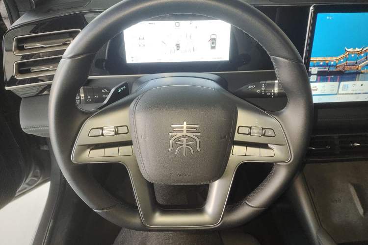 Used BYD Qin L 2025 DM-i Smart Drive 120KM Superior Model Steering Wheel