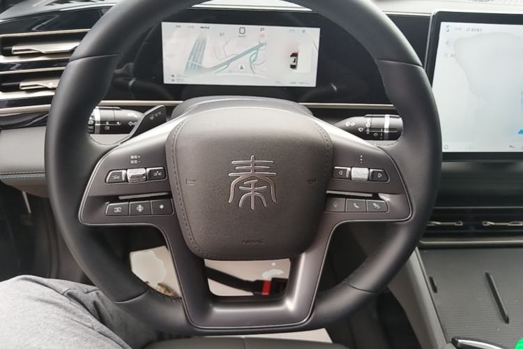 Used BYD Qin L 2025 DM-i Smart Drive 80KM Leading Model Steering Wheel