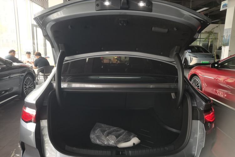 Used BYD Qin L 2025 EV 470KM Leading Edition Trunk