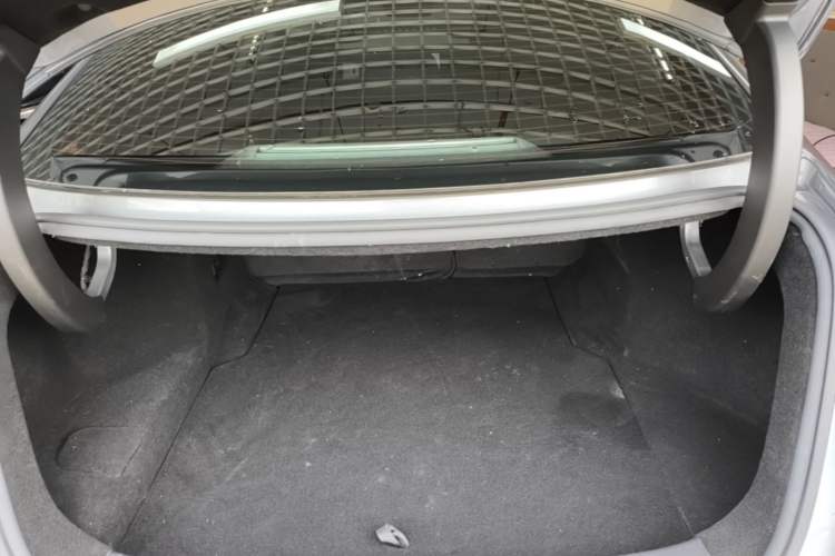 Used BYD Qin L 2025 DM-i Smart Drive 80KM Leading Model Trunk