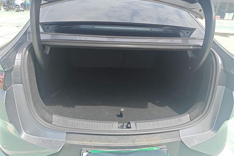Used BYD Qin L 2025 EV 470KM Leading Edition Trunk