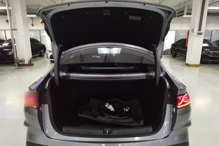 Used BYD Qin L 2025 DM-i Smart Drive 80KM Leading Model Trunk
