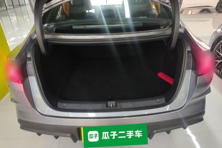 Used BYD Qin L 2025 DM-i Smart Drive 120KM Superior Model Trunk