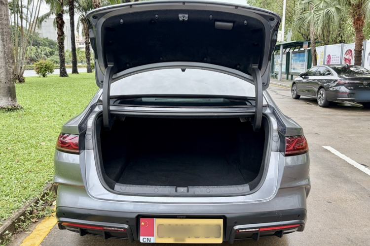 Used BYD Qin L 2025 DM-i Smart Drive 120KM Leading Model Trunk