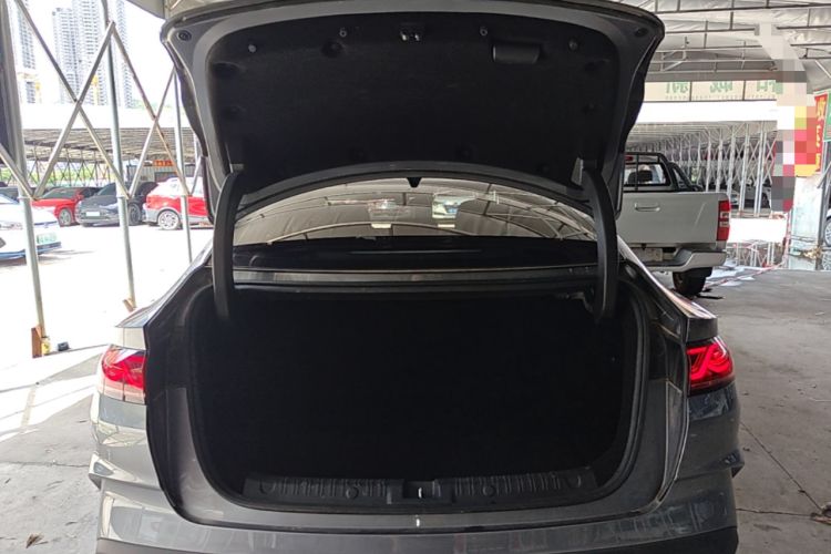 Used BYD Qin L 2025 DM-i Smart Drive 80KM Leading Model Trunk