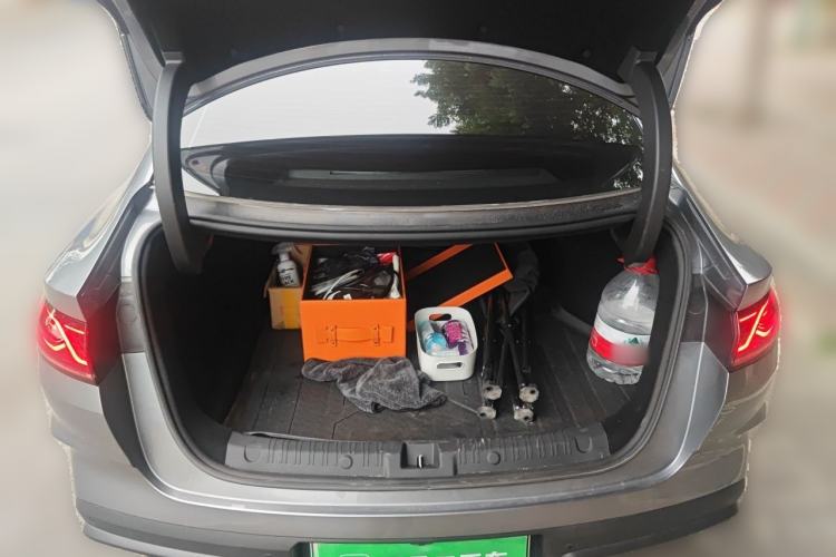 Used BYD Qin L 2025 DM-i Smart Drive 80KM Leading Model Trunk