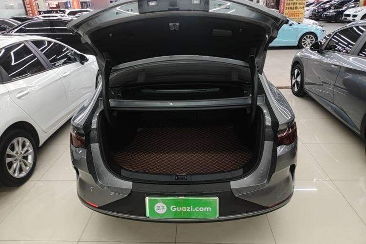 Used BYD Qin L 2025 EV 470KM Leading Edition Trunk