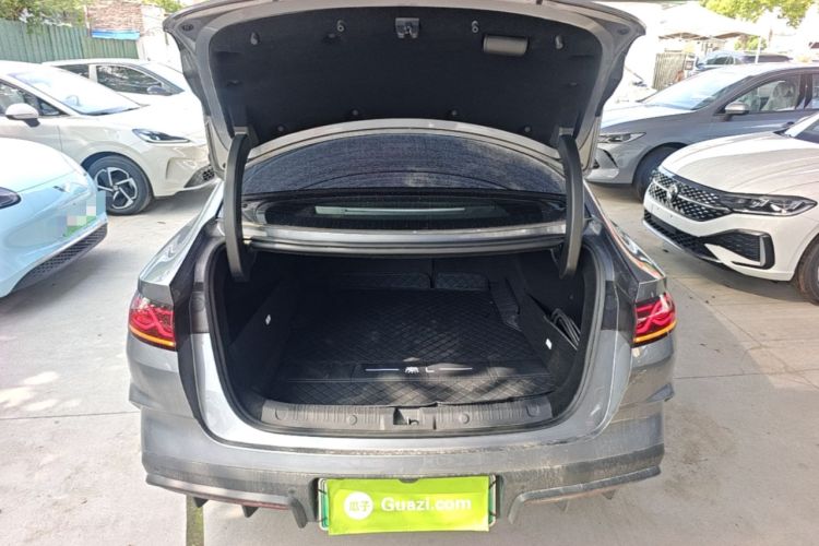 Used BYD Qin L 2025 DM-i Smart Drive 80KM Leading Model Trunk
