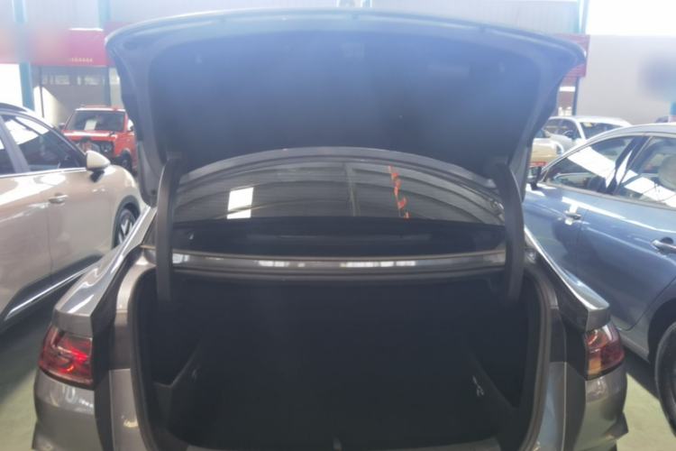 Used BYD Qin L 2025 DM-i Smart Drive 80KM Leading Model Trunk