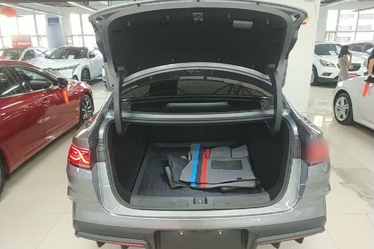 Used BYD Qin L 2025 DM-i Smart Drive 80KM Leading Model Trunk