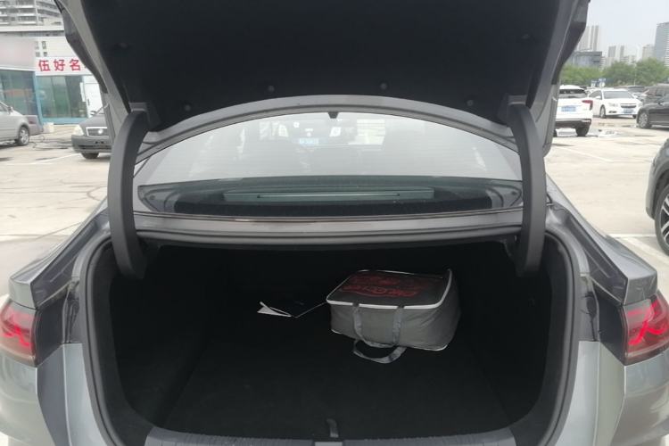Used BYD Qin L 2025 DM-i Smart Drive 120KM Leading Model Trunk