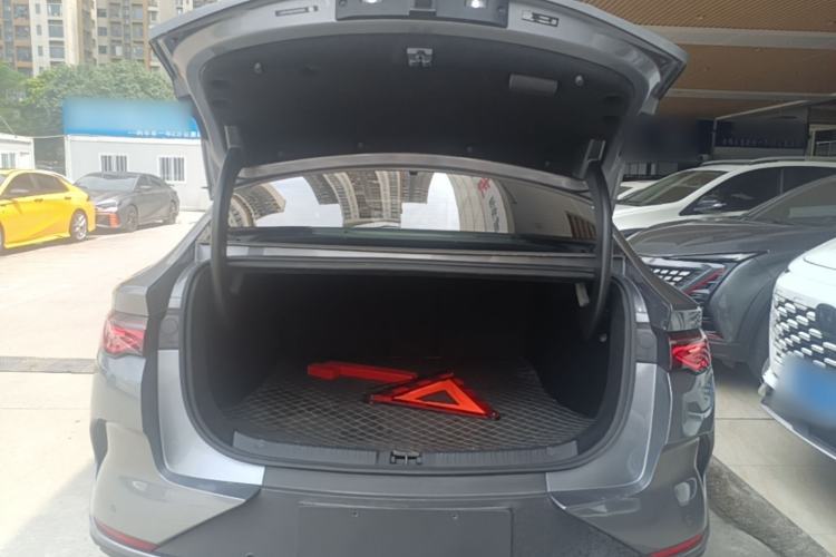 Used BYD Qin L 2025 EV 470KM Leading Edition Trunk