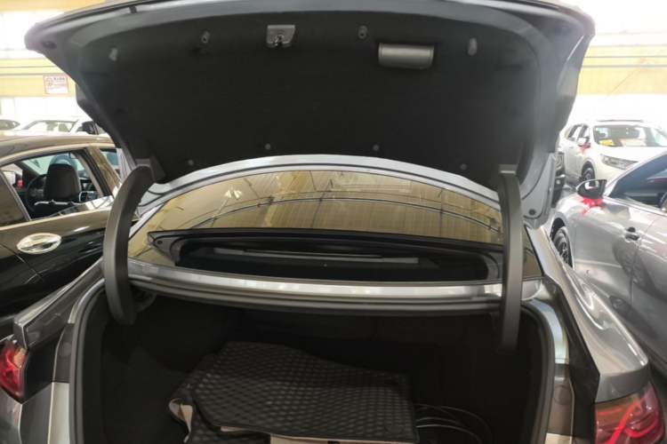 Used BYD Qin L 2025 DM-i Smart Drive 80KM Leading Model Trunk