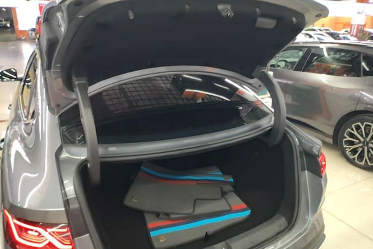 Used BYD Qin L 2025 DM-i Smart Drive 80KM Leading Model Trunk