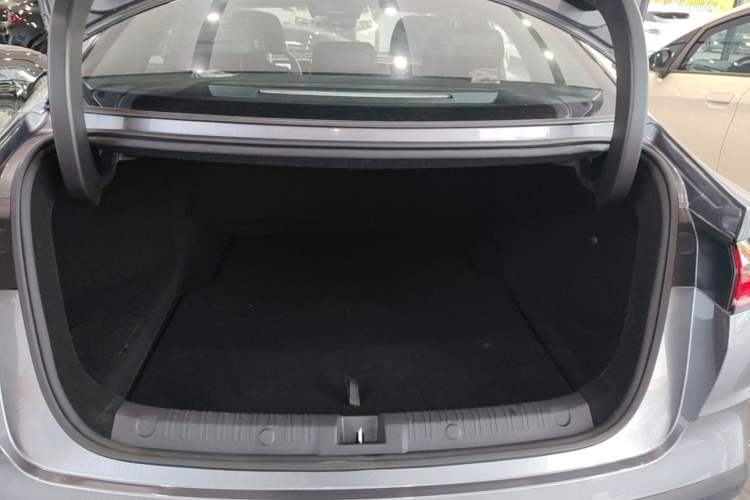 Used BYD Qin L 2025 DM-i Smart Drive 80KM Leading Model Trunk