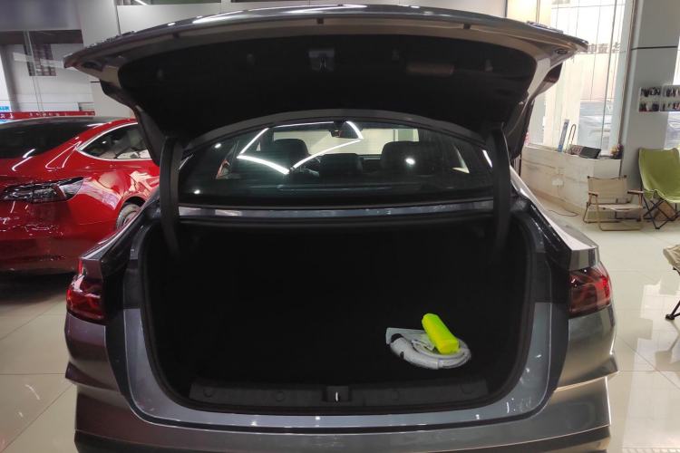 Used BYD Qin L 2025 DM-i Smart Drive 120KM Superior Model Trunk