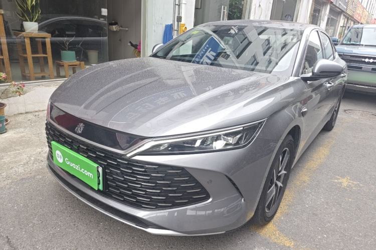 BYD Qin L 2025 DM-i Smart Drive 120KM Superior Model