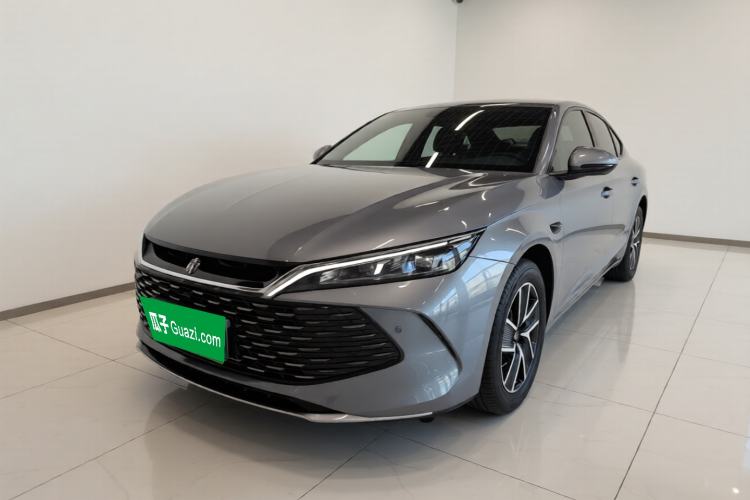 BYD Qin L 2025 DM-i Smart Drive 120KM Superior Model