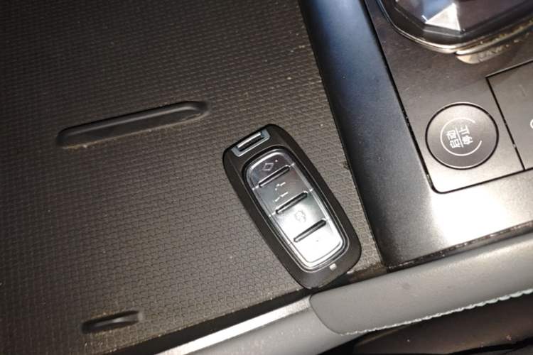 Used BYD Qin L 2025 DM-i Smart Drive 80KM Superior Model Vehicle Key