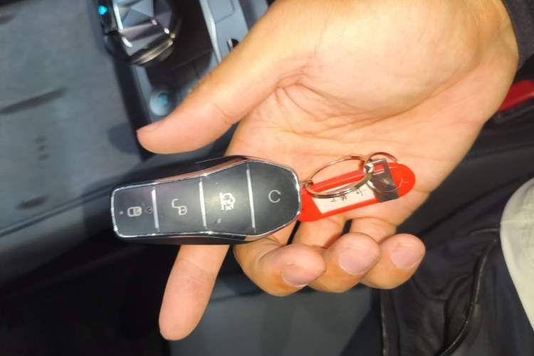 Used BYD Qin L 2025 DM-i Smart Drive 120KM Superior Model Vehicle Key