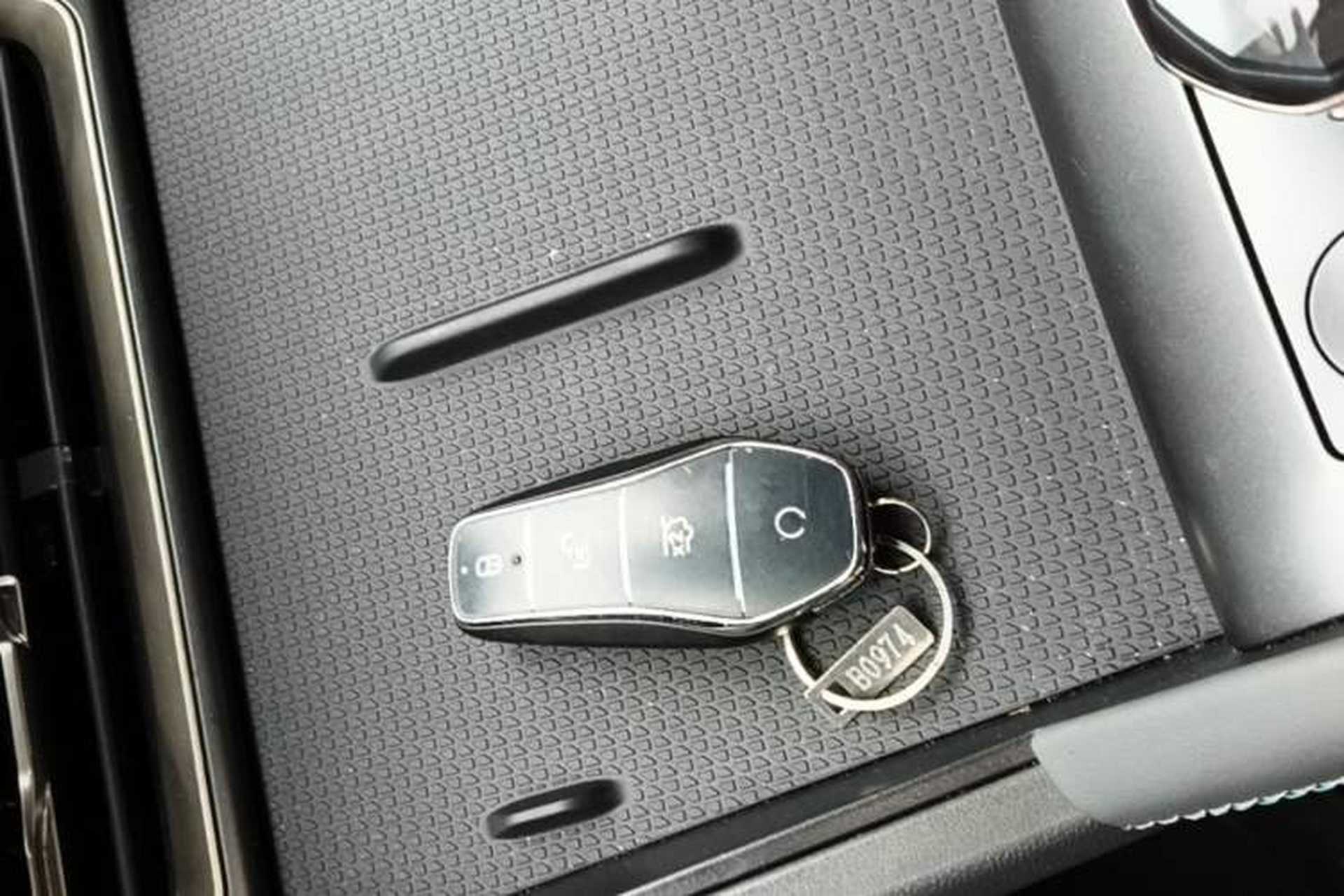 Used BYD Qin L 2025 DM-i Smart Drive 80KM Leading Model Vehicle Key