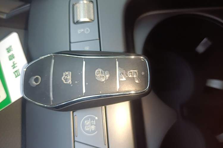 Used BYD Qin L 2025 EV 545KM Beyond Version Vehicle Key