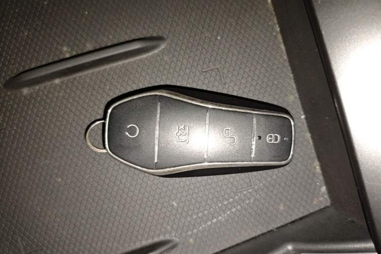 Used BYD Qin L 2025 EV 545KM Beyond Version Vehicle Key