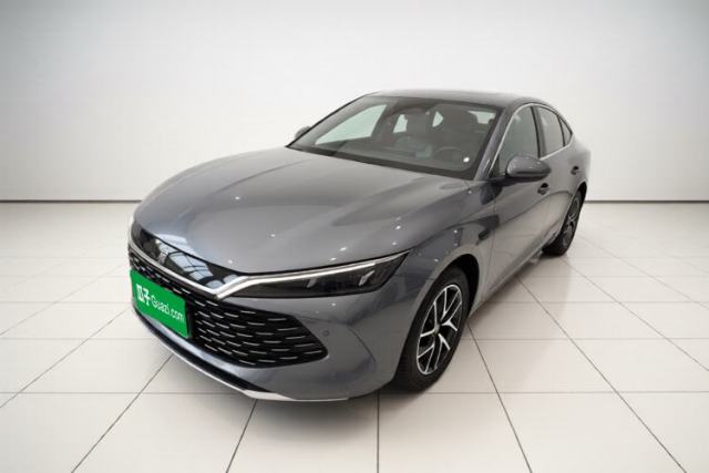 BYD Qin L 2025 DM-i Smart Drive 120KM Leading Model usado