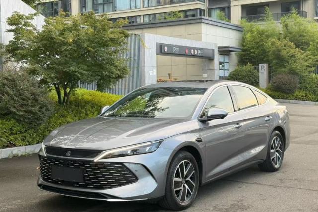 Used BYD Qin L 2025 DM-i Smart Drive 120KM Leading Model