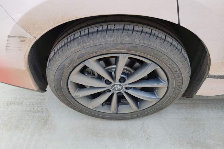 Used BYD Qin L 2025 EV 470KM Leading Edition Exterior 5