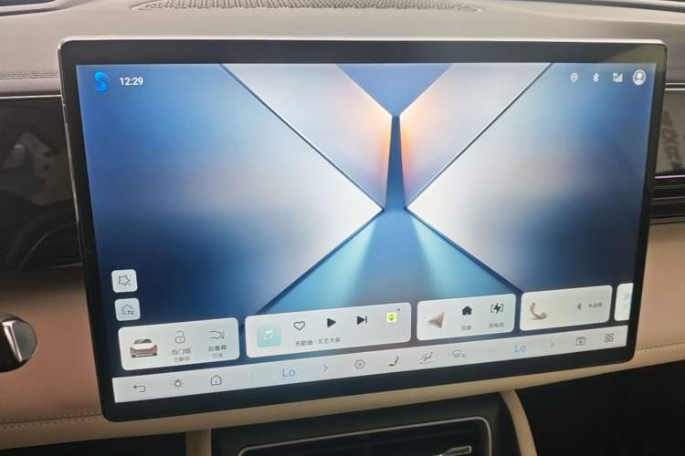 Used BYD Qin L 2025 EV 545KM Cloud Suspension Edition Audio And AC Panel