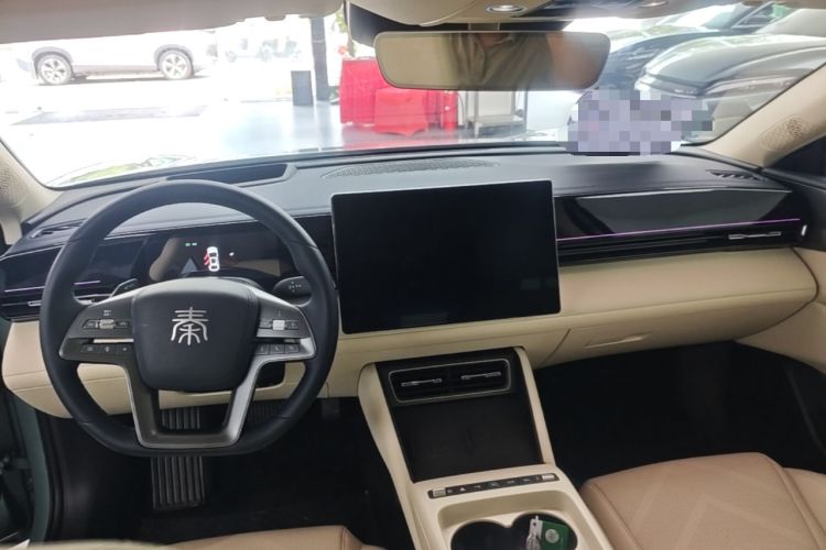 Used BYD Qin L 2025 EV 545KM Cloud Suspension Edition Center Console