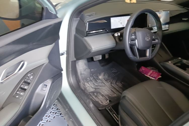 Used BYD Qin L 2025 EV 470KM Leading Edition Driver Seat