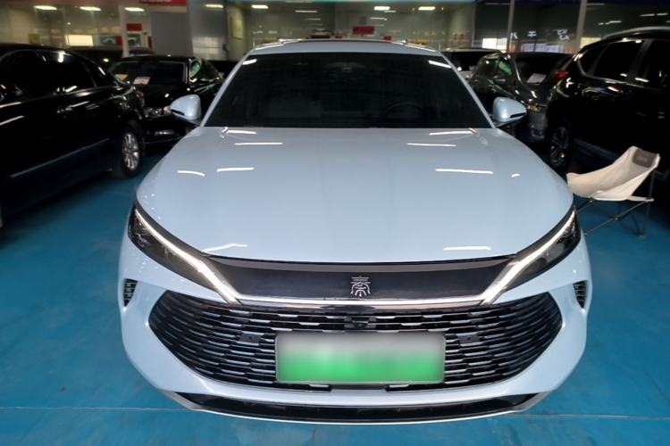 Used BYD Qin L 2025 DM-i Smart Drive 80KM Superior Model Front